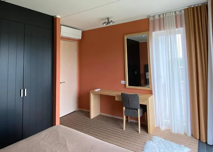 Stylish Sea-view By The Marina